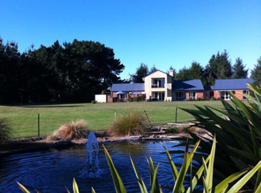 The Meadows Villa Christchurch Eksteriør billede