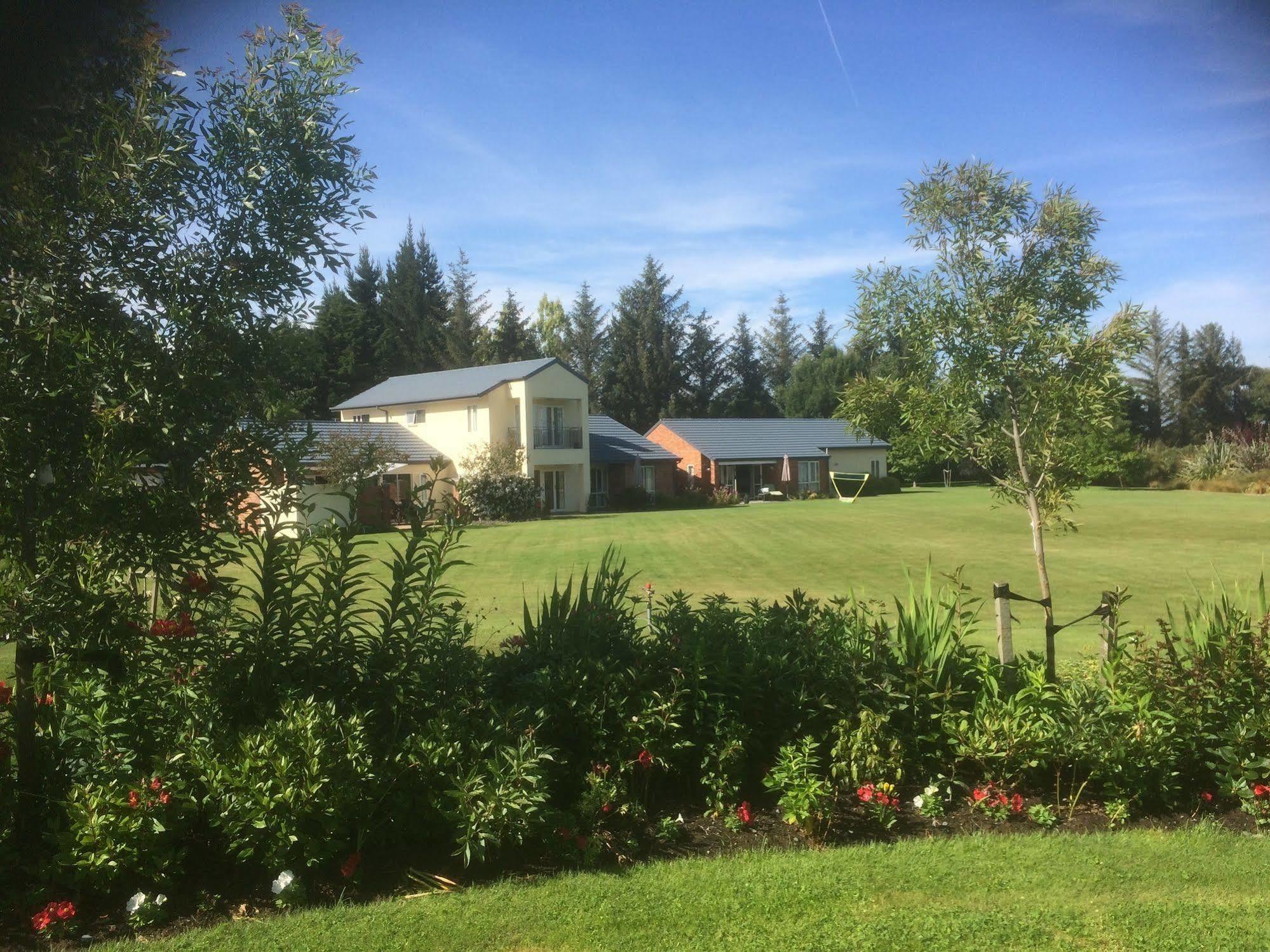 The Meadows Villa Christchurch Eksteriør billede